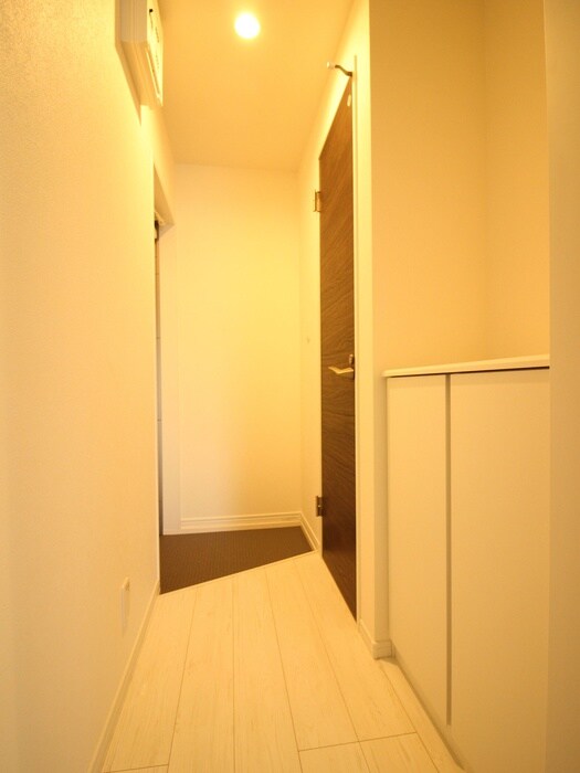 物件内観写真19　(廊下)
