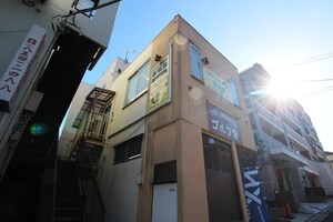 第一井口ビル（１０２）外観写真