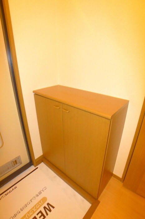 物件内観写真5　(靴箱)
