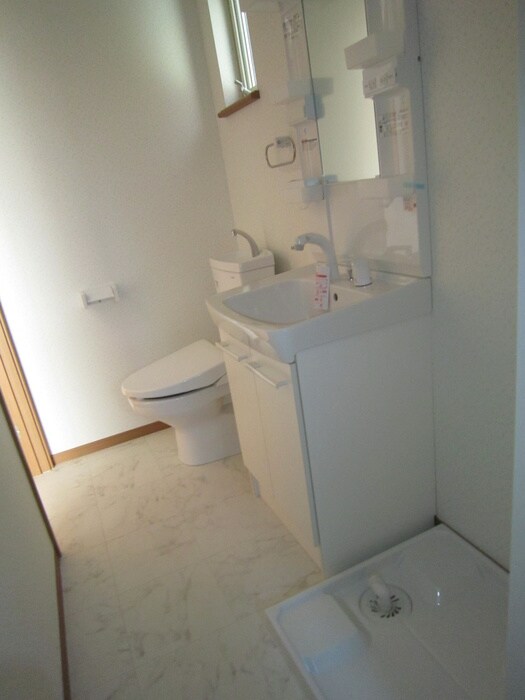 物件内観写真8　(洗面)