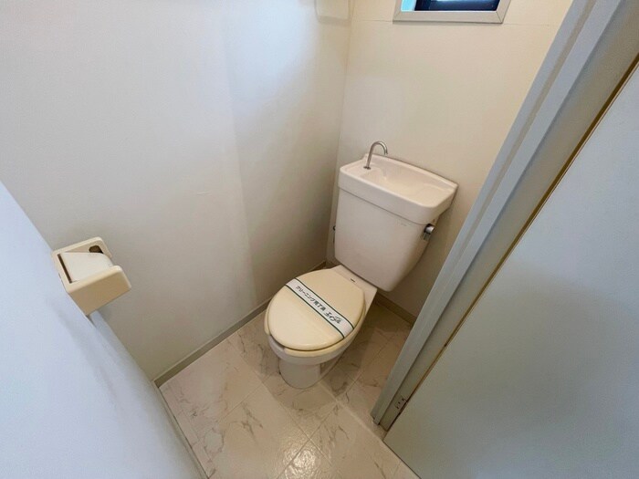 物件内観写真13　(トイレ)