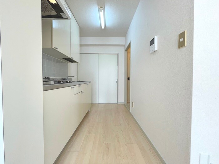 物件内観写真19　(廊下)