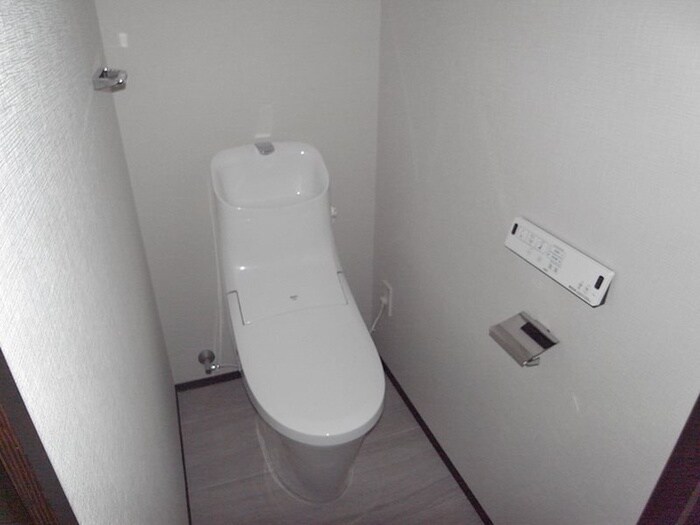 物件内観写真13　(トイレ)