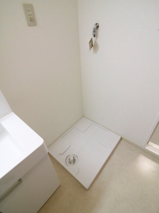 物件内観写真19　(洗濯機置場)