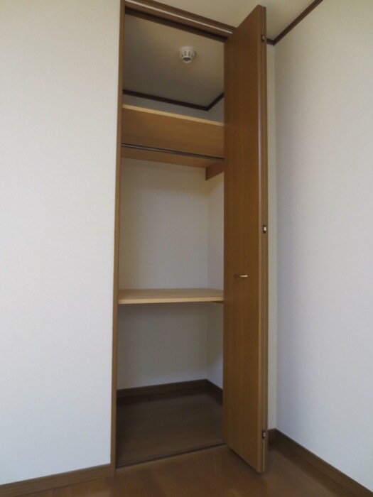 物件内観写真11　(収納)
