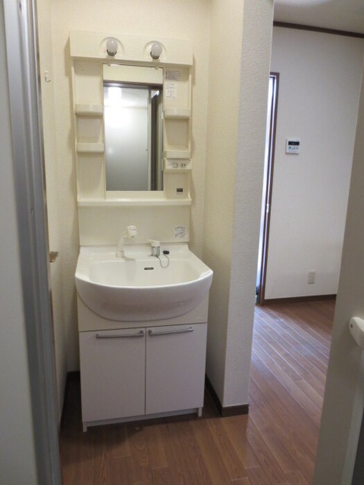 物件内観写真13　(洗面)