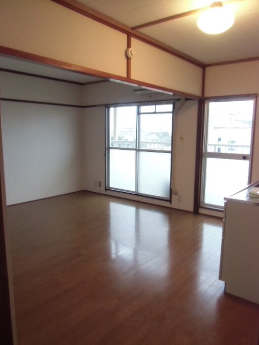 物件内観写真9　(居室)