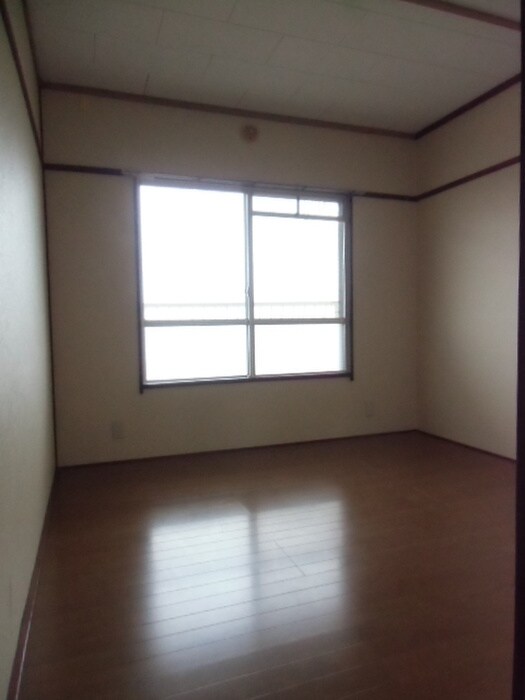 物件内観写真10　(居室)