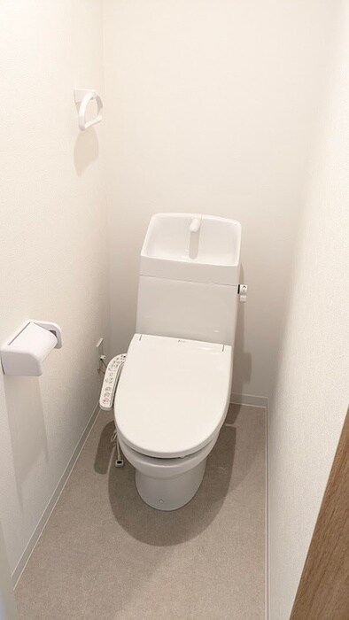 物件内観写真12　(トイレ)