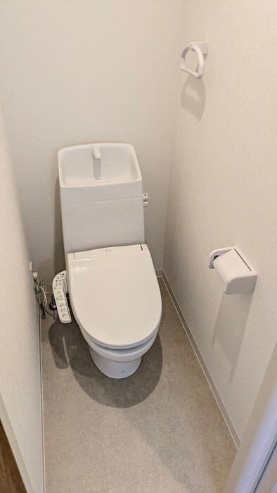 物件内観写真13　(トイレ)