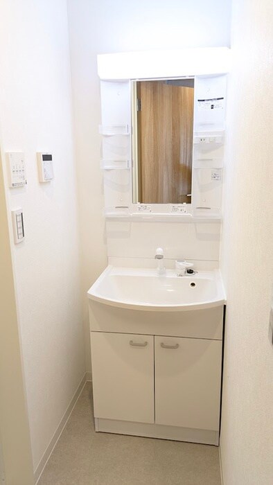 物件内観写真13　(洗面)