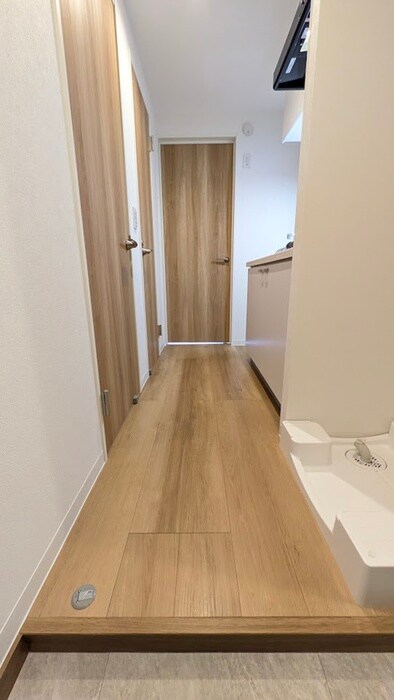 物件内観写真17　(廊下)