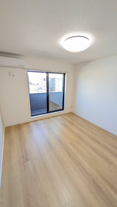 物件内観写真18　(室内からの展望)