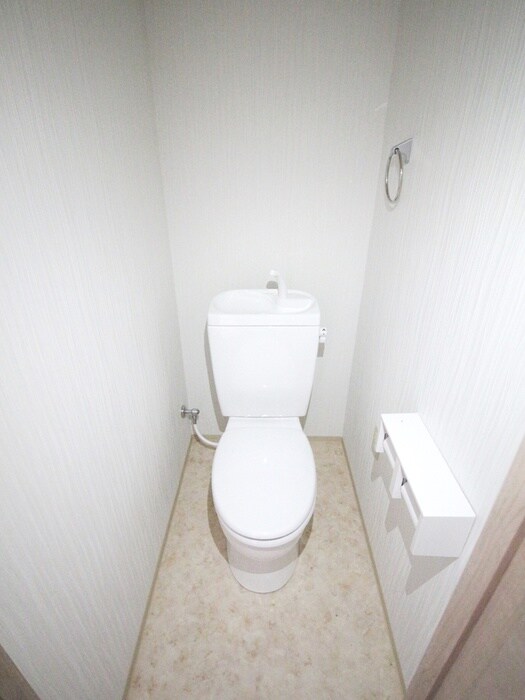 物件内観写真16　(トイレ)