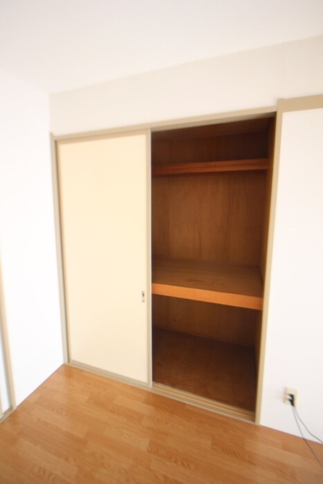 物件内観写真13　(収納)