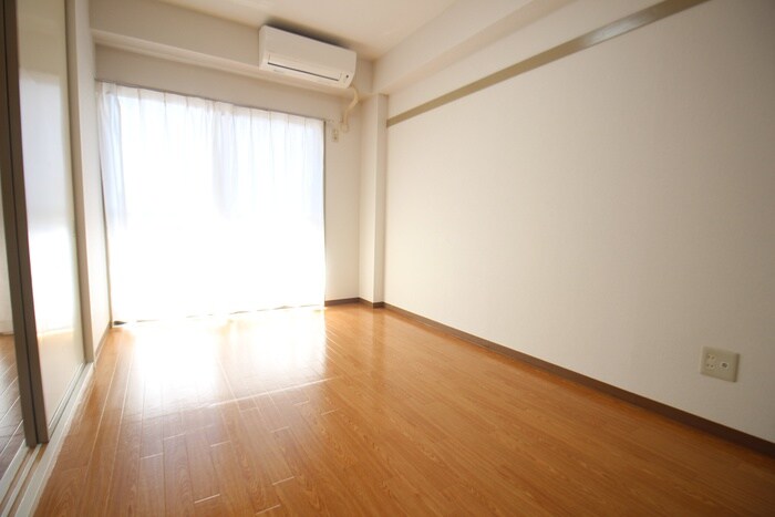 物件内観写真19　(居室)