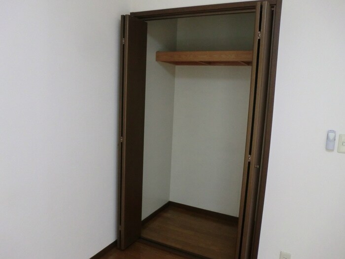 物件内観写真9　(収納)