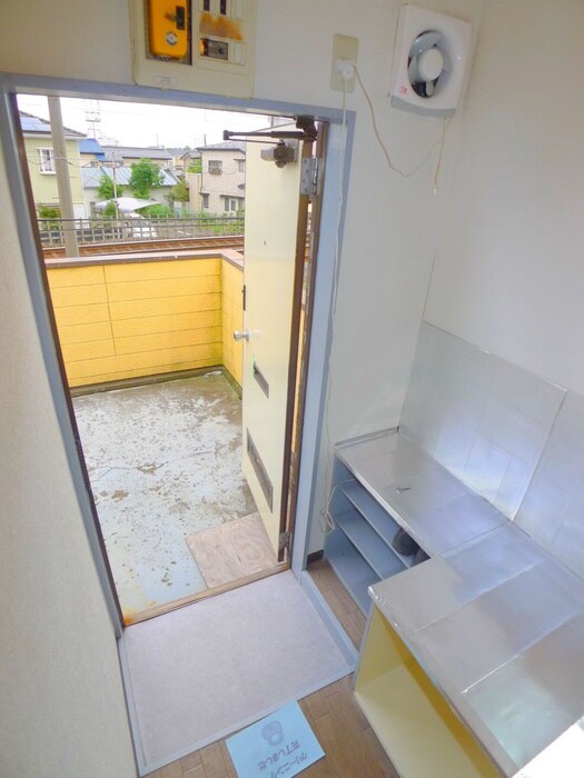 物件内観写真16　(玄関)