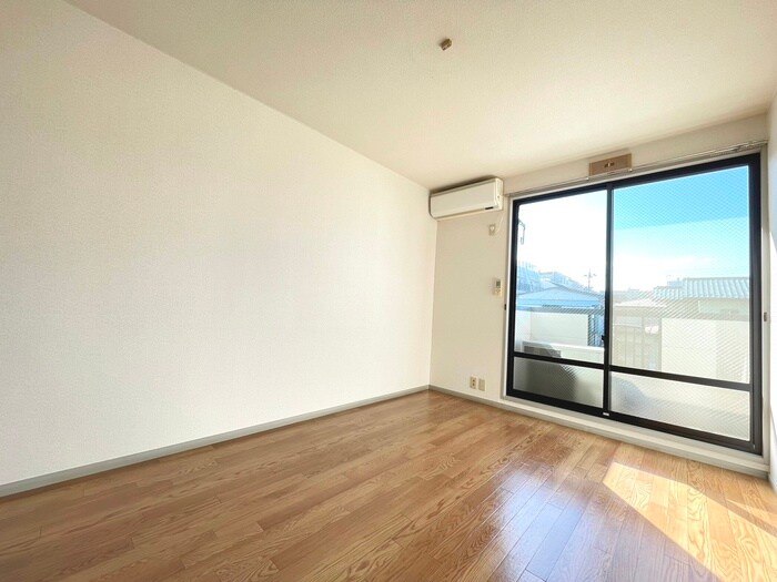 物件内観写真8　(居室)