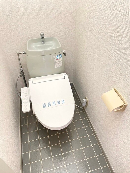 物件内観写真13　(トイレ)