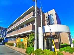 キャトル・セゾン外観写真