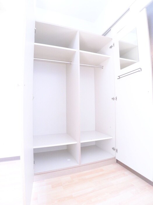 物件内観写真10　(収納)