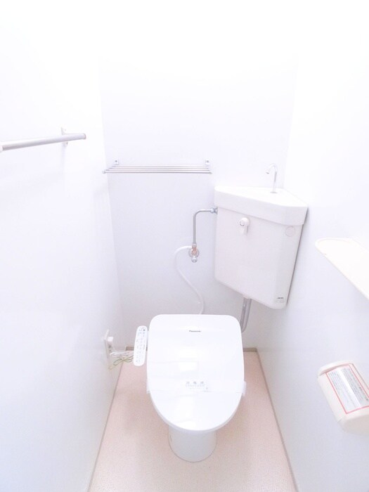 物件内観写真14　(トイレ)