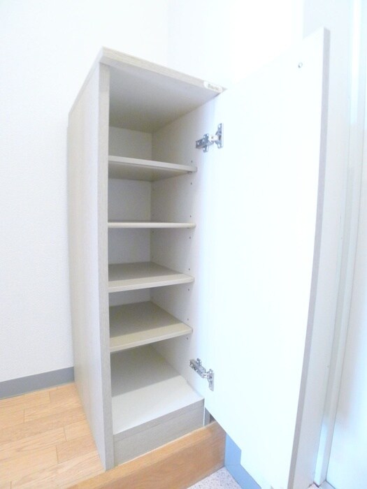 物件内観写真15　(靴箱)