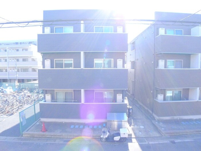 物件内観写真18　(室内からの展望)