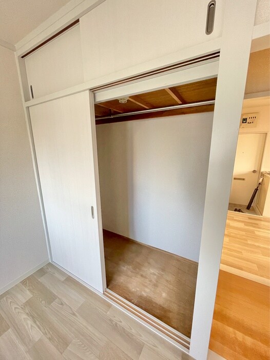 物件内観写真12　(収納)