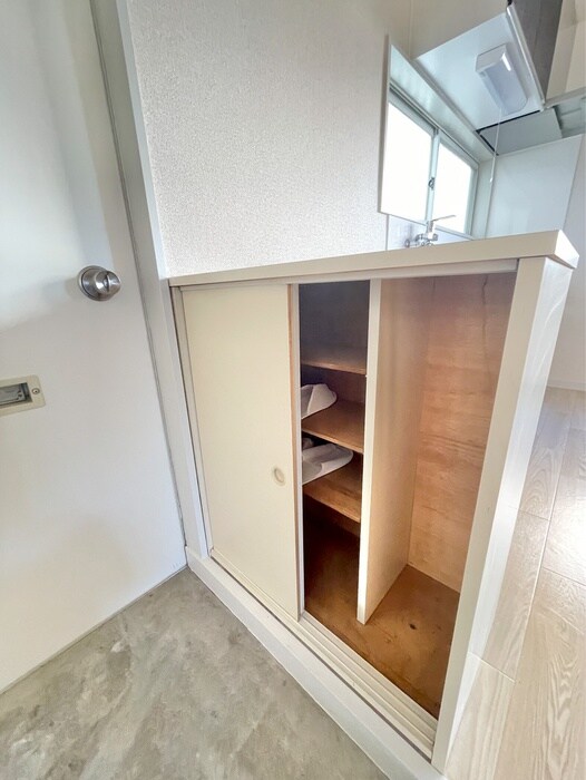 物件内観写真16　(靴箱)