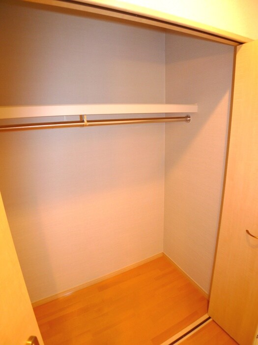 物件内観写真10　(収納)