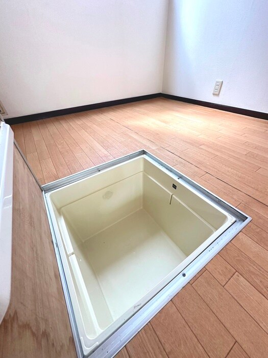 物件内観写真13　(収納)