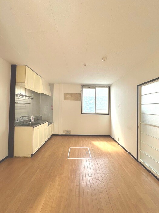 物件内観写真18　(廊下)