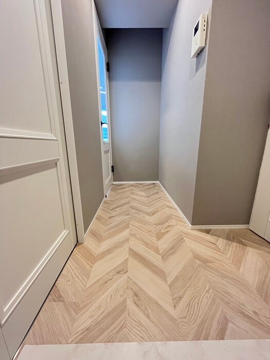 物件内観写真18　(廊下)