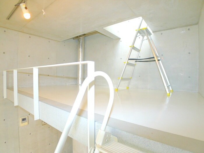 物件内観写真15　(ロフト)