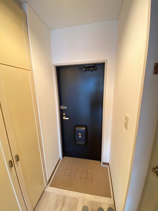物件内観写真6　(玄関)