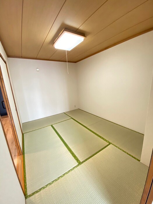 物件内観写真13　(居室)