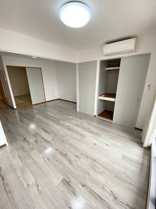 物件内観写真16　(居室)