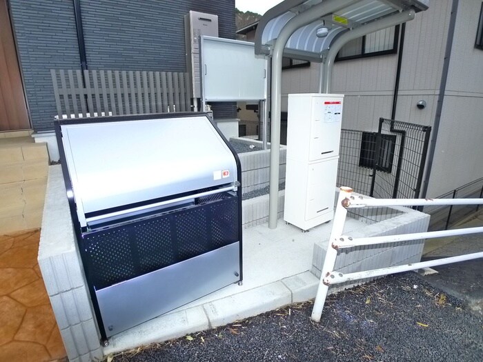 物件外観写真4　(建物設備)