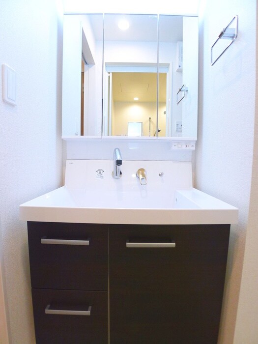 物件内観写真13　(洗面)