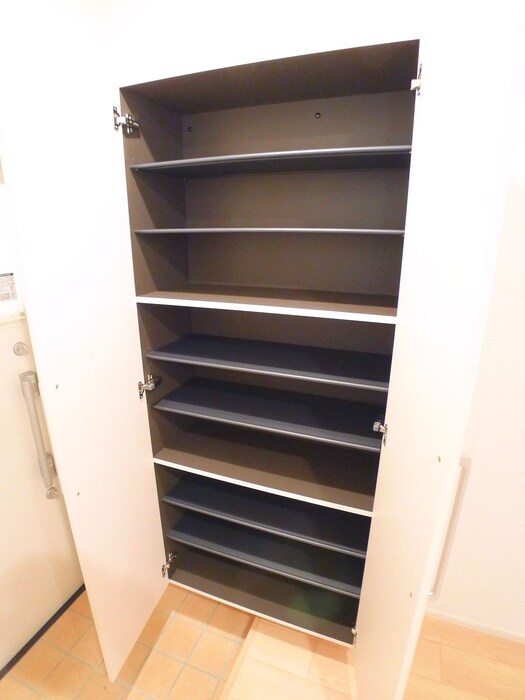 物件内観写真18　(靴箱)