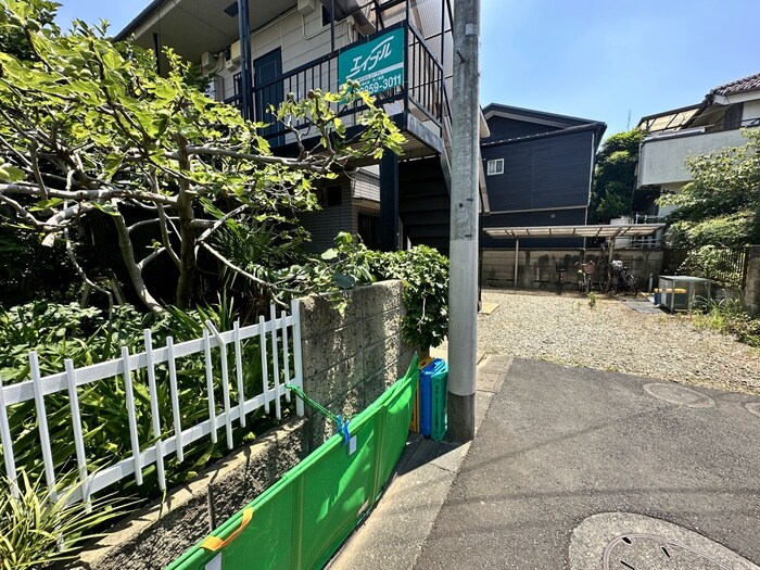 物件外観写真3　(周辺環境)