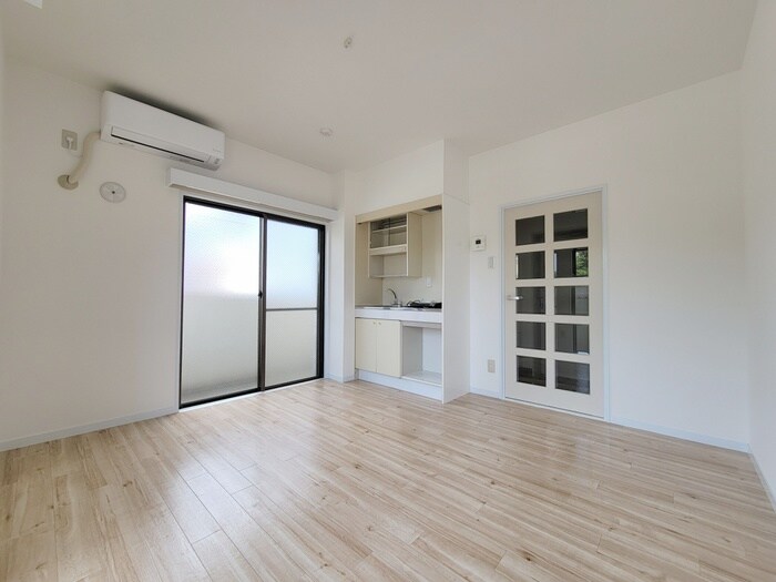 物件内観写真8　(居室)