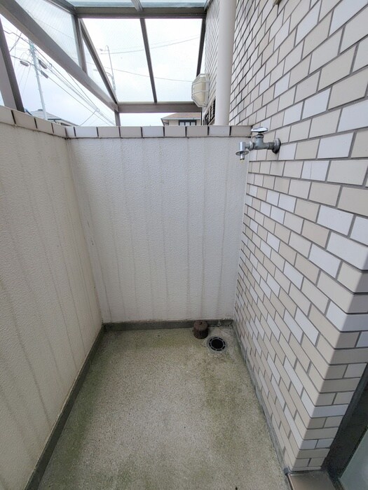 物件内観写真15　(洗濯機置場)