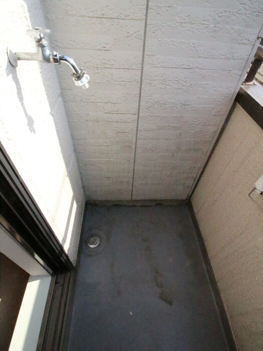 物件内観写真15　(洗濯機置場)