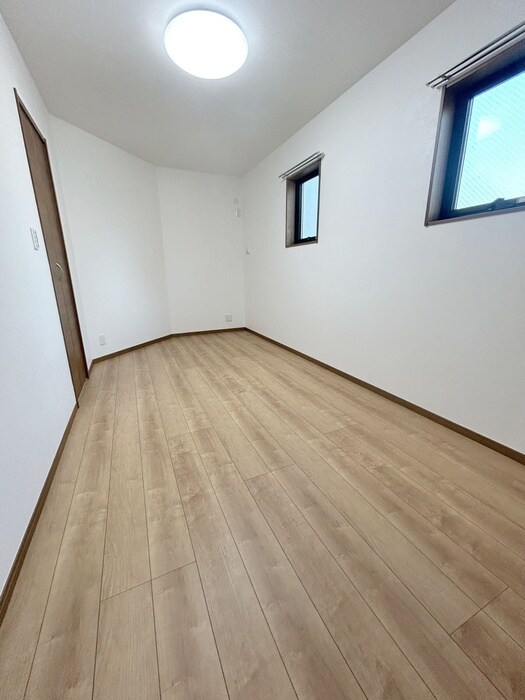 物件内観写真9　(居室)