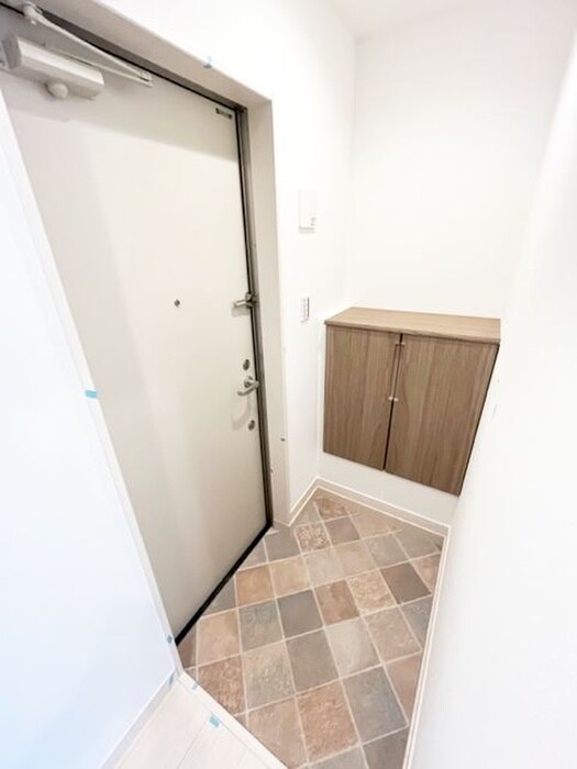 物件内観写真12　(玄関)