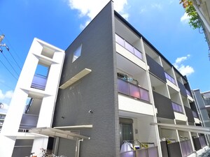 Lively West外観写真