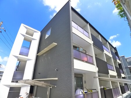 Lively West外観写真